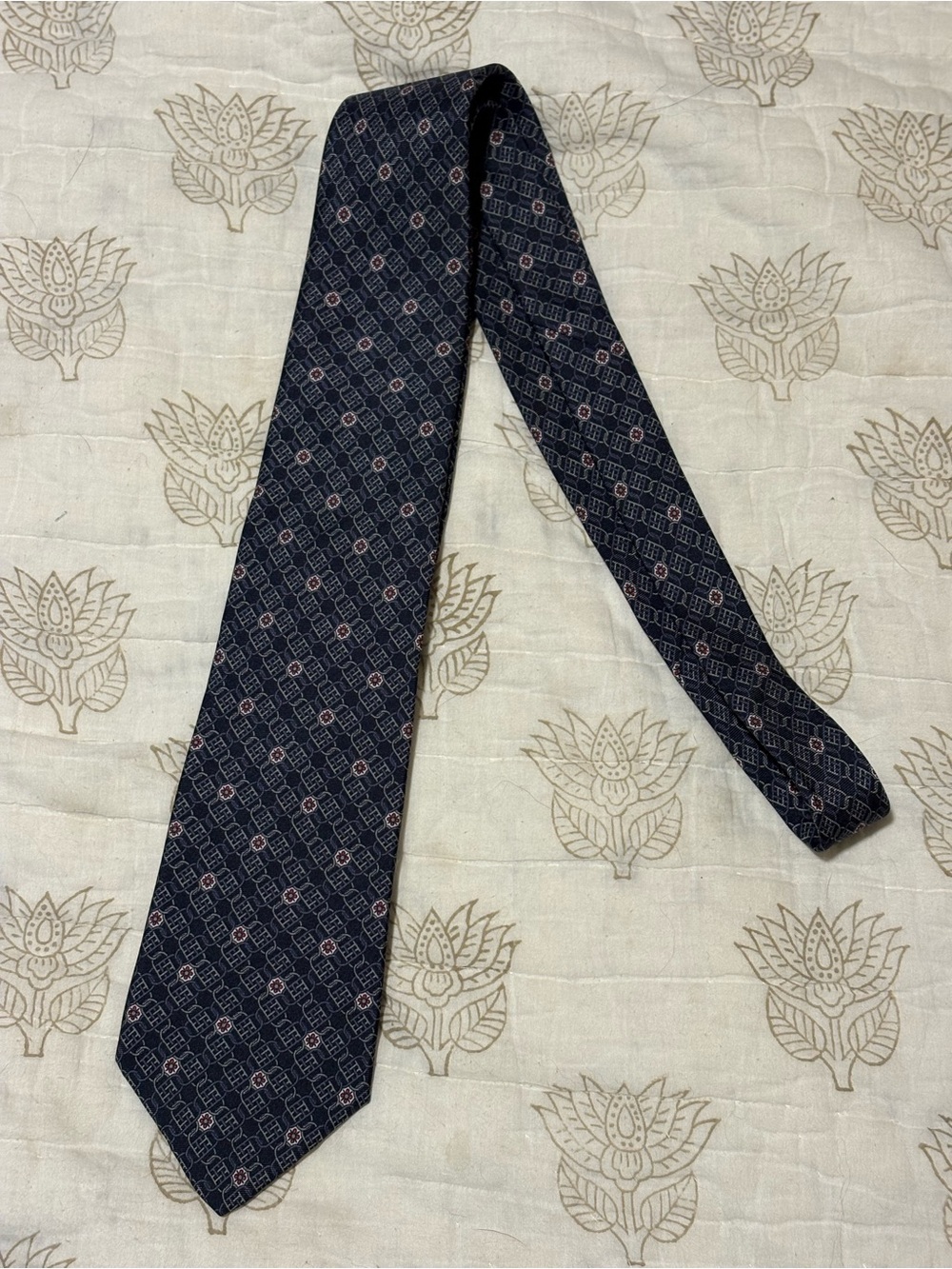 Yves Saint Laurent Navy Geometric Pattern Silk Tie
